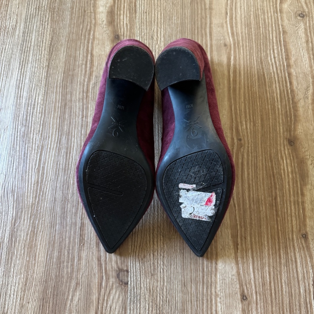 Women's Suede Pointed-Toe Block Heel Pumps - Burgundy - Picture 5 of 7